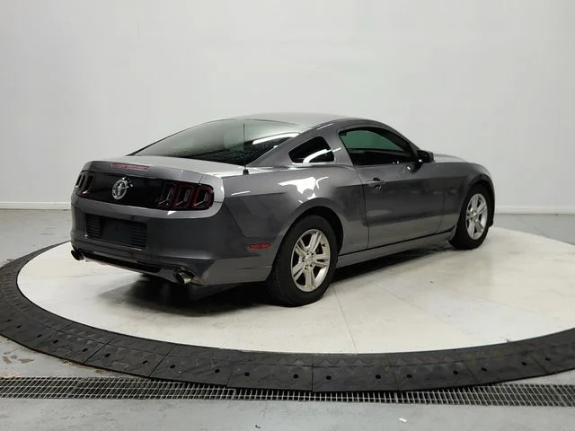 Used 2014 Gray Ford V6 image 8