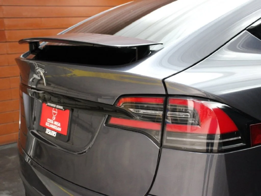 Used 2022  Tesla Base image 3