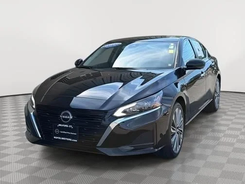 Used 2023 Black Nissan 2.5 SL image 7