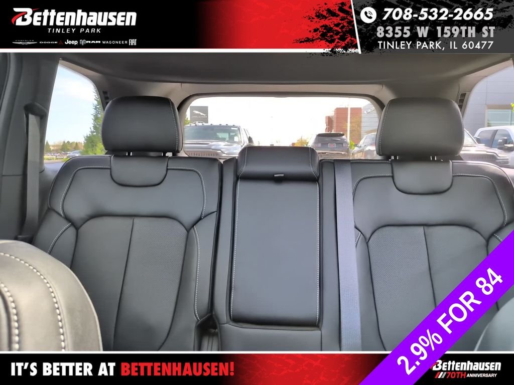 New 2026 Baltic Gray Metallic Clear-Coat Exterior Paint Jeep Limited Reserve image 29