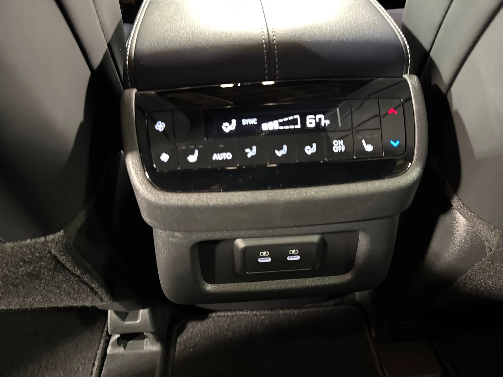 Certified Used 2026 White INFINITI SPORT image 27