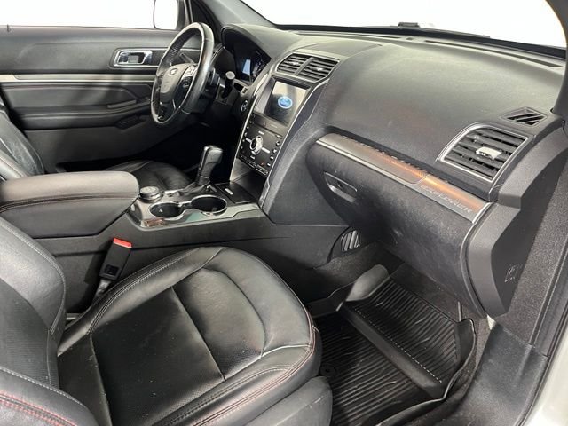Used 2019 Silver Ford Sport image 39