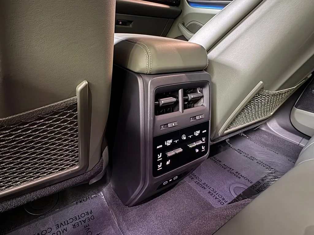 Used 2025 Dolomite Silver Metallic Porsche 4S image 19