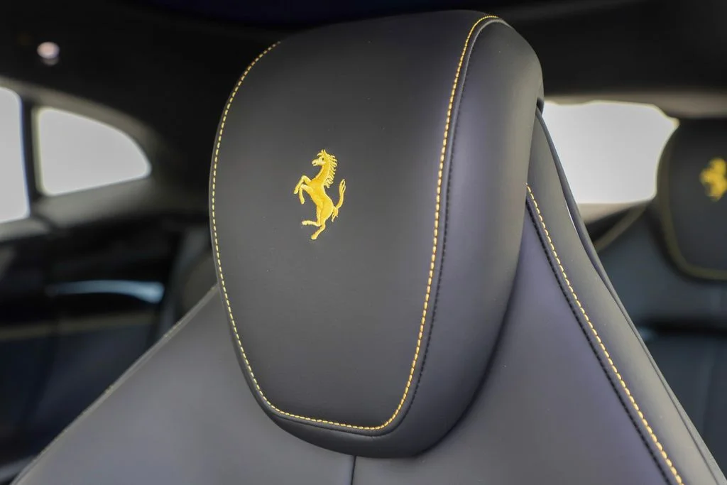 2025 Ferrari Purosangue Base - Photo 17