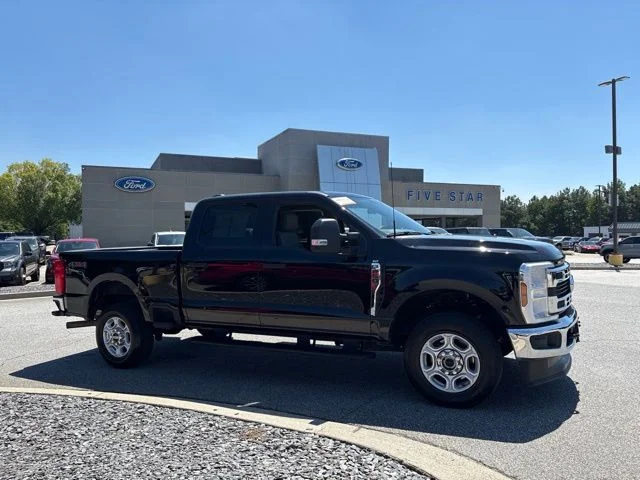 Used 2026 Black Ford XLT image 1