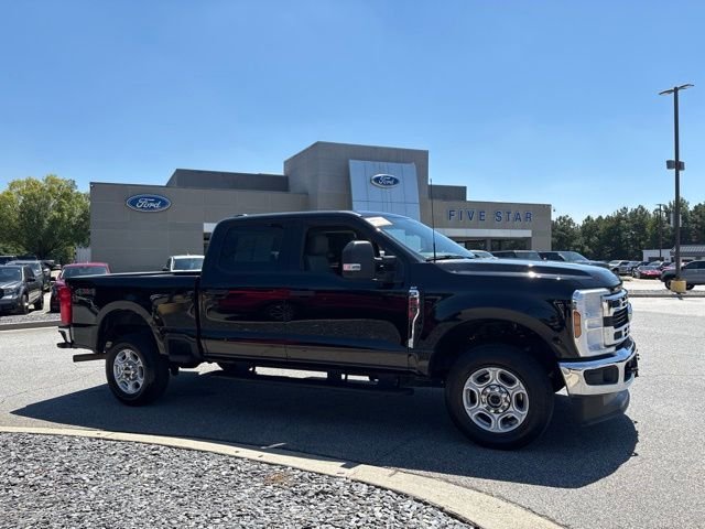 Used 2026 Black Metallic Ford XLT image 1