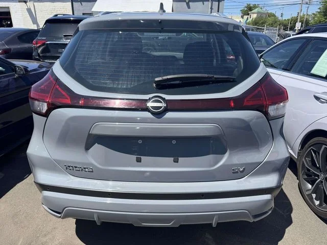 Used 2024 Gray Nissan SV image 12