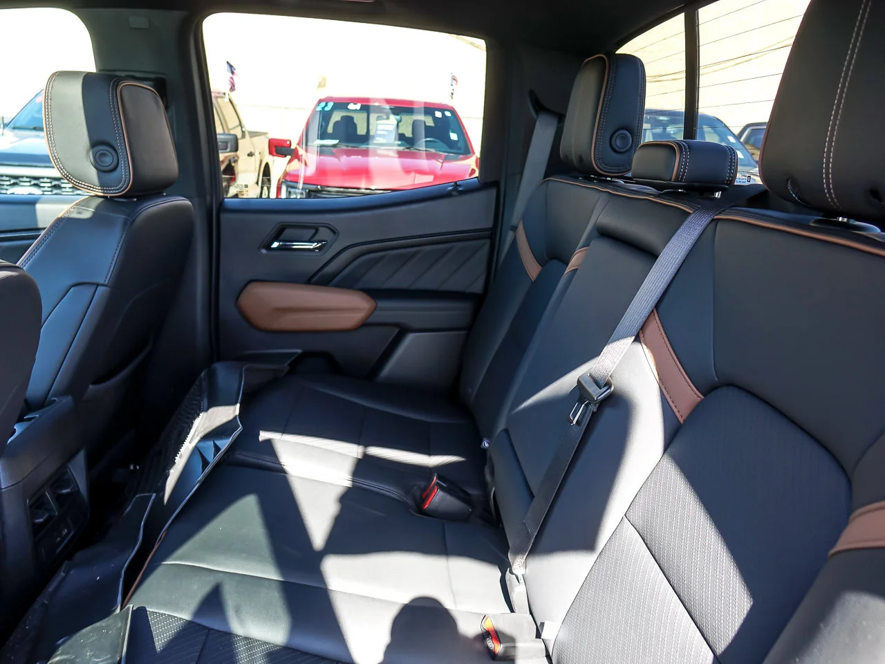Used 2024 Volcanic Red Tintcoat GMC 4WD AT4 image 12