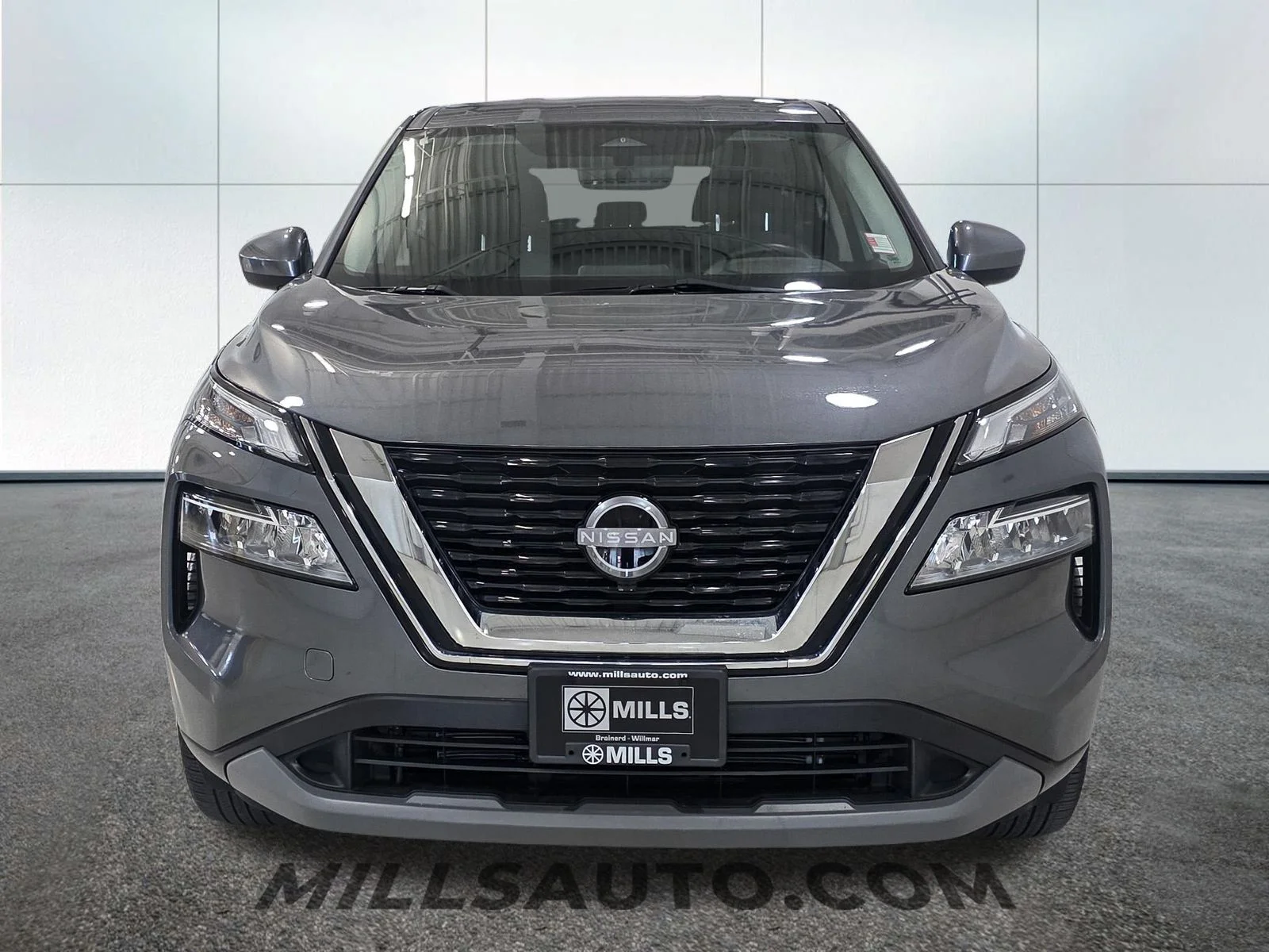 Used 2023 Gray Nissan SV image 12
