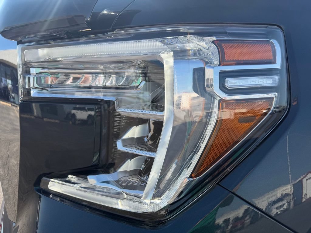 Used 2021 DARK SKY METALLIC GMC SLT image 11