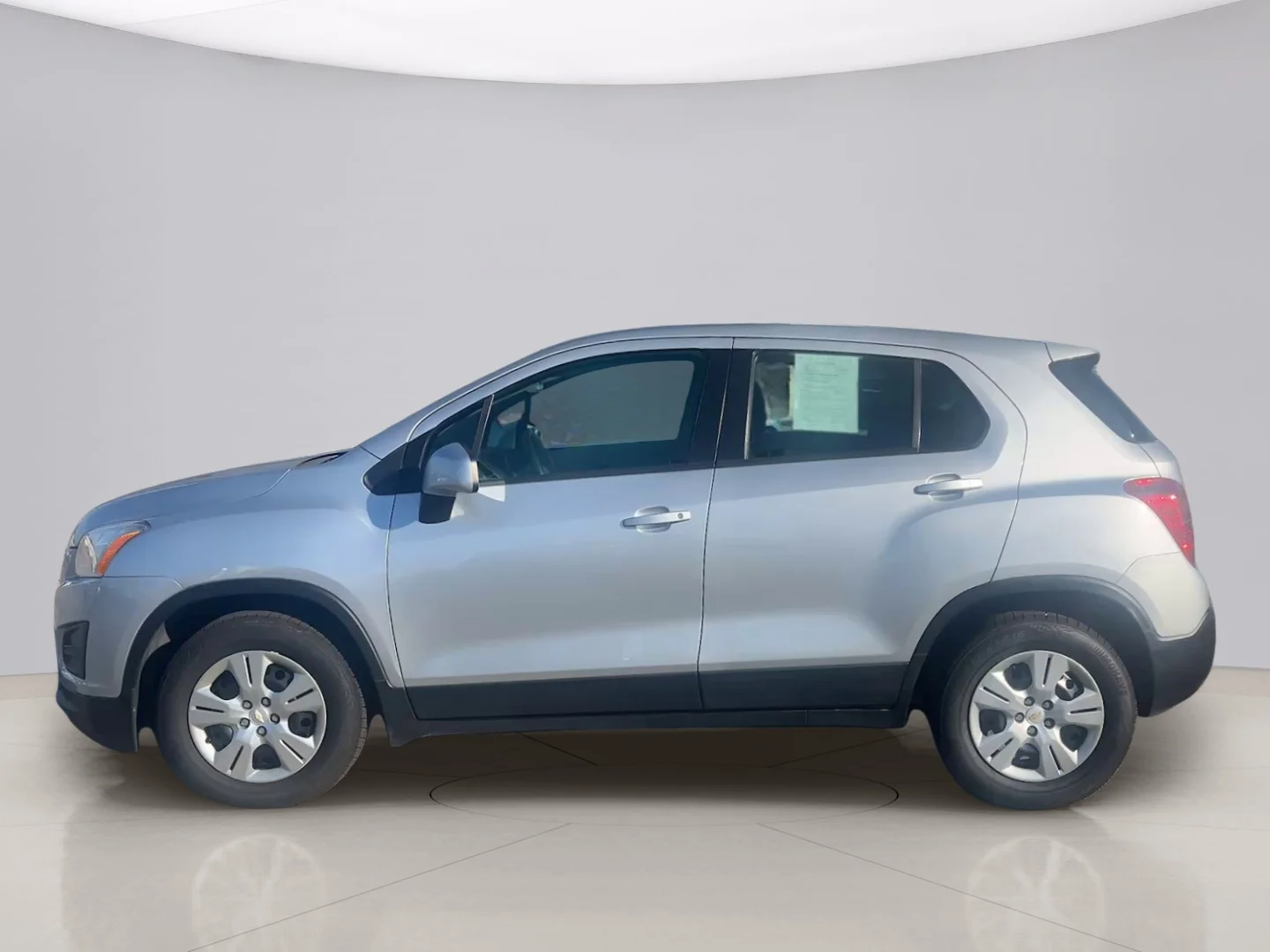 Used 2015 Silver Chevrolet LS image 2