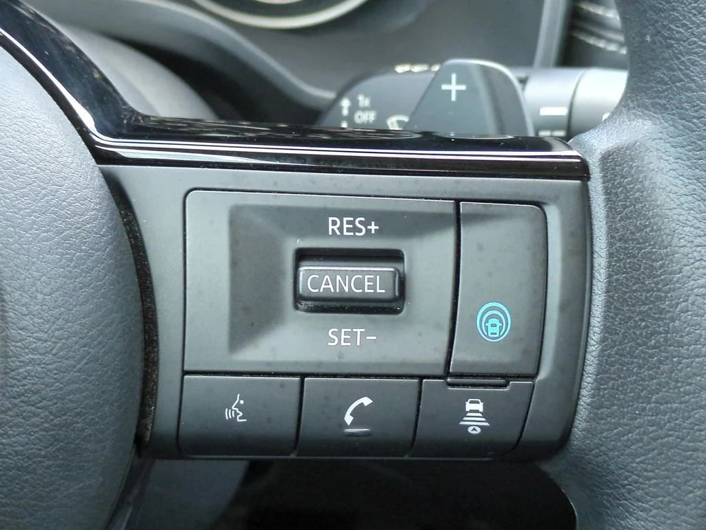 Used 2021 Red Nissan SV FWD image 7