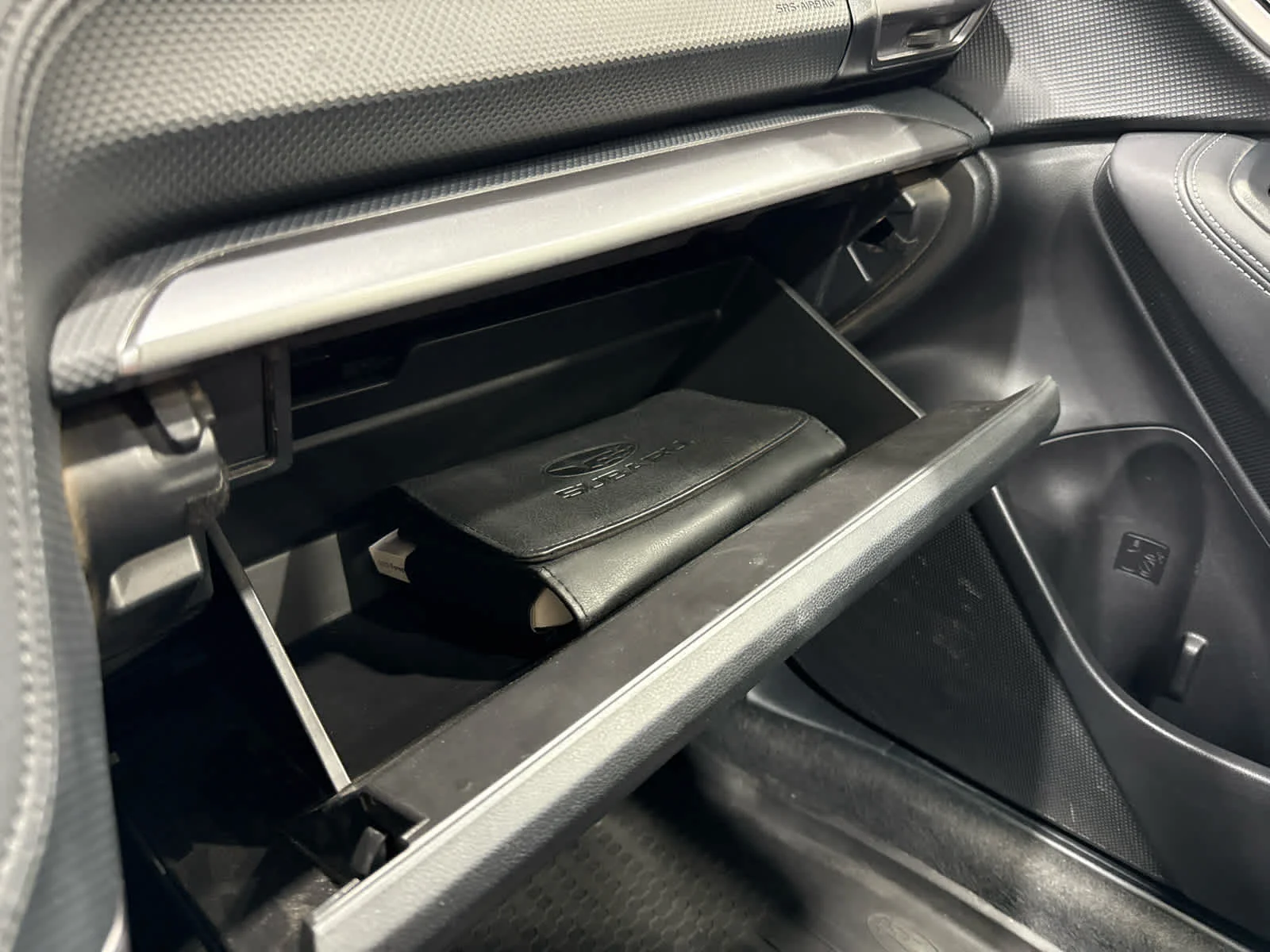 Used 2023  Subaru Premium image 19