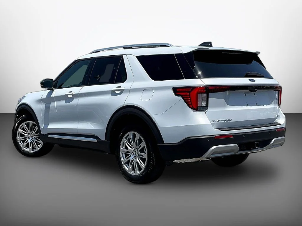 New 2026 Space White Metallic Ford Platinum™ image 3