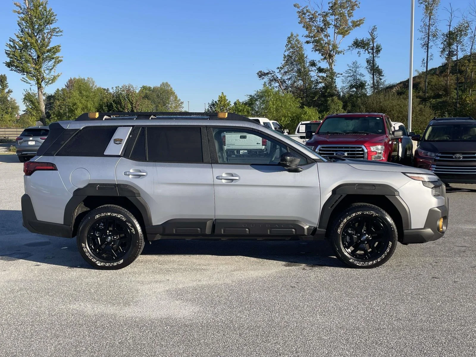 Used 2026 Ice Silver Metallic Subaru Wilderness image 29