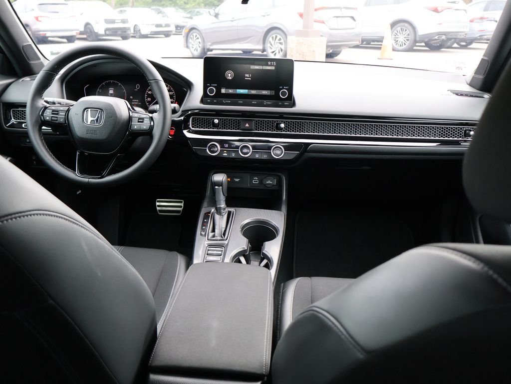 Used 2024  Honda Sport image 13