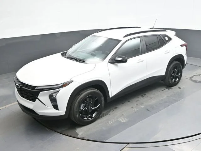 New 2026 Summit White Chevrolet LT image 13