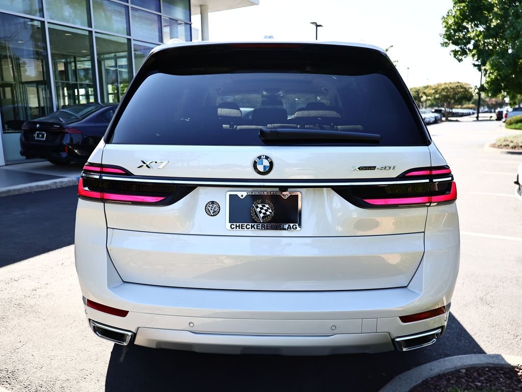 New 2027 Mineral White Metallic BMW xDrive40i image 6