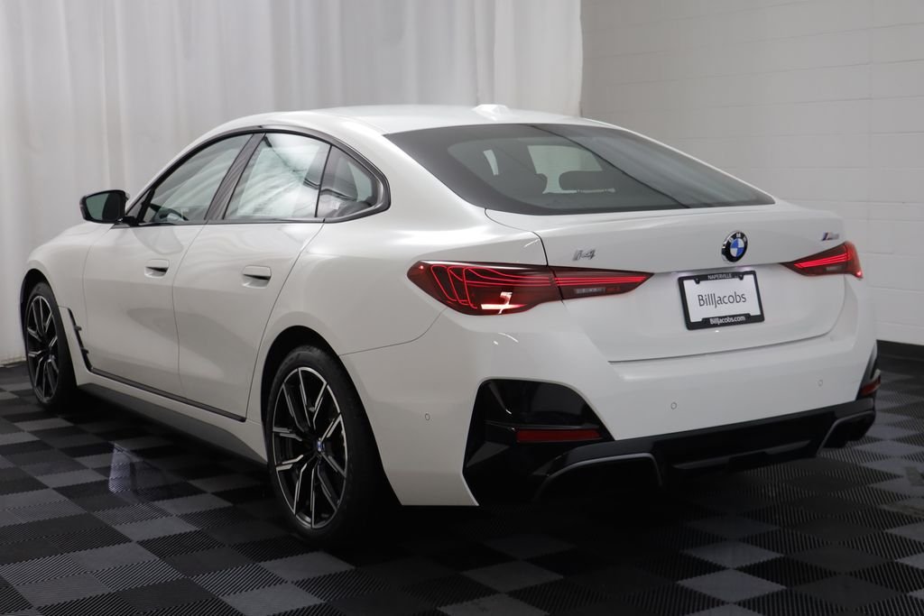 New 2026 Alpine White BMW M60 image 16