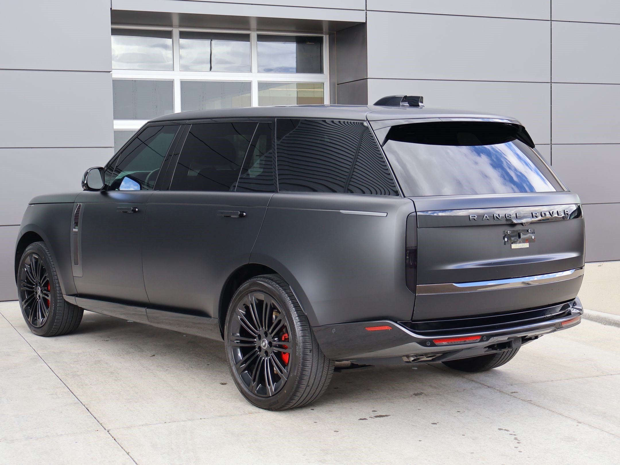 Used 2025 Santorini Black Metallic Land Rover SV image 8