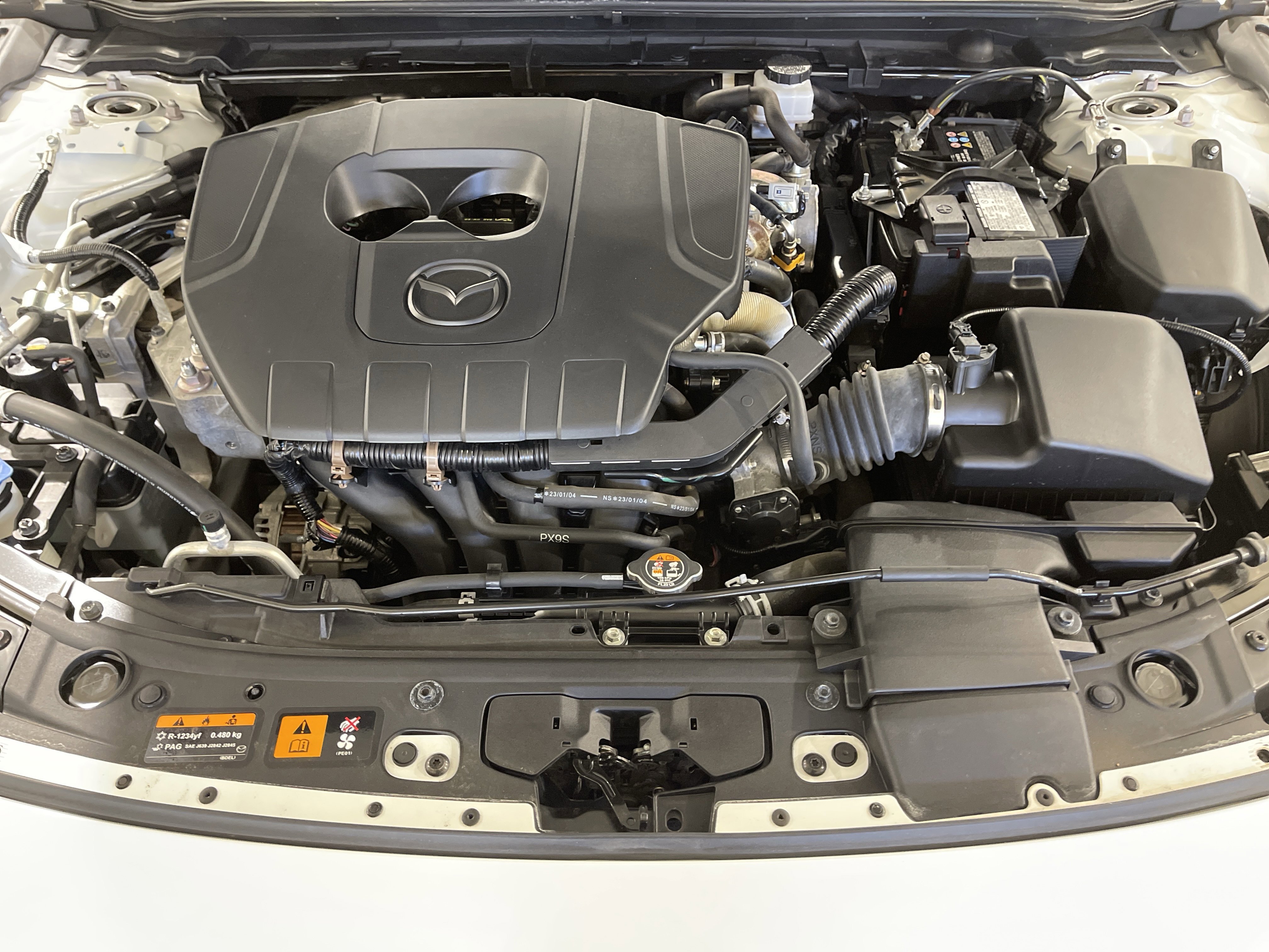 Used 2023 Snowflake White Pearl Mica Mazda 2.5 S Preferred image 9
