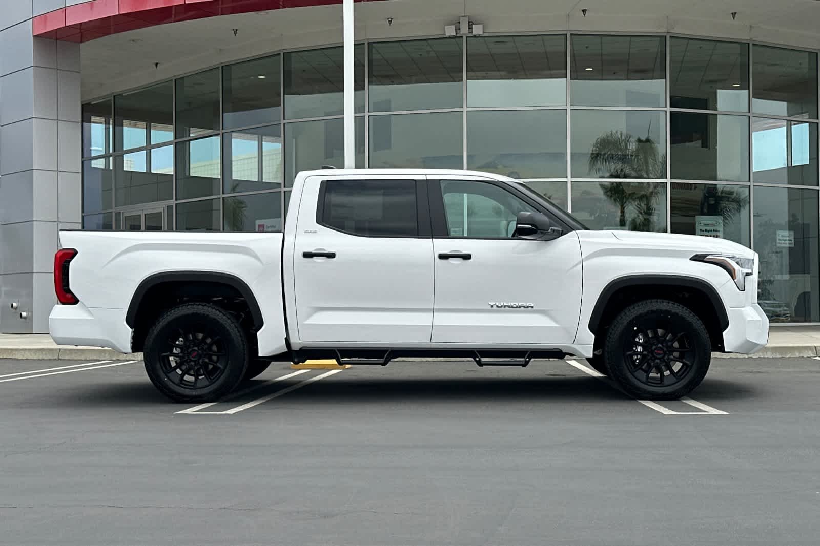 New 2026 Ice Cap Toyota  SR5 image 3