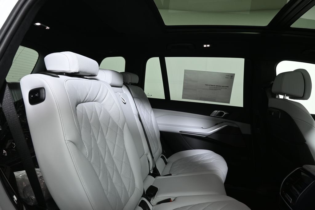 New 2027 White Metallic BMW xDrive40i image 35