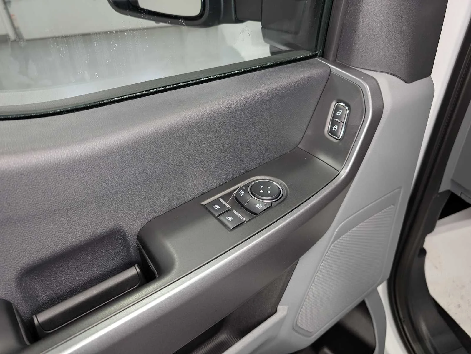 2025 Ford F-250 Super Duty XL - Photo 28