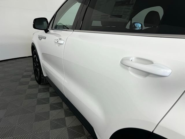 New 2026 White Kia S image 10