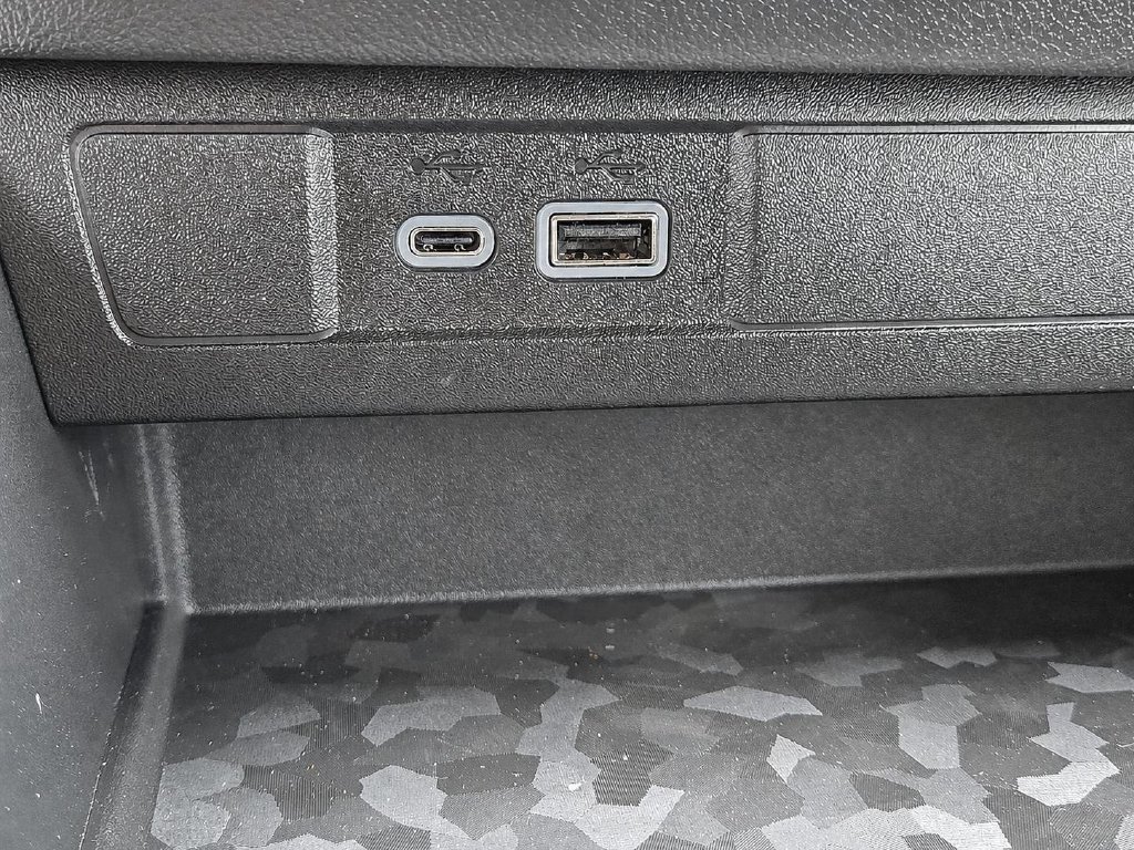 2026 Chevrolet Colorado LT - Photo 17