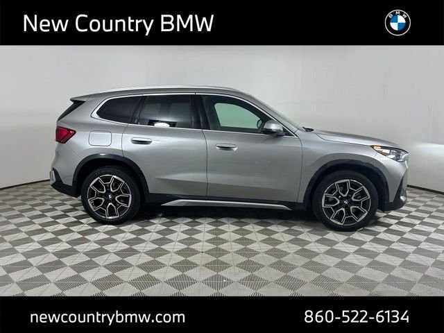 Used 2026 Space Silver Metallic BMW xDrive28i image 8