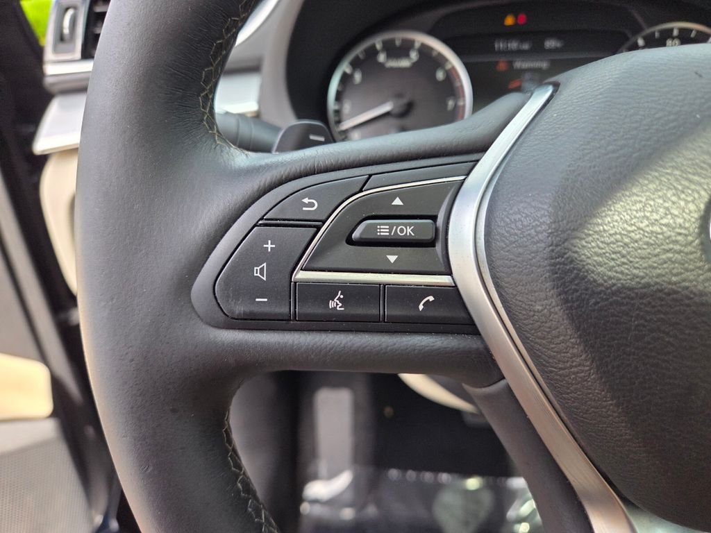Used 2020 Blue INFINITI LUXE image 30