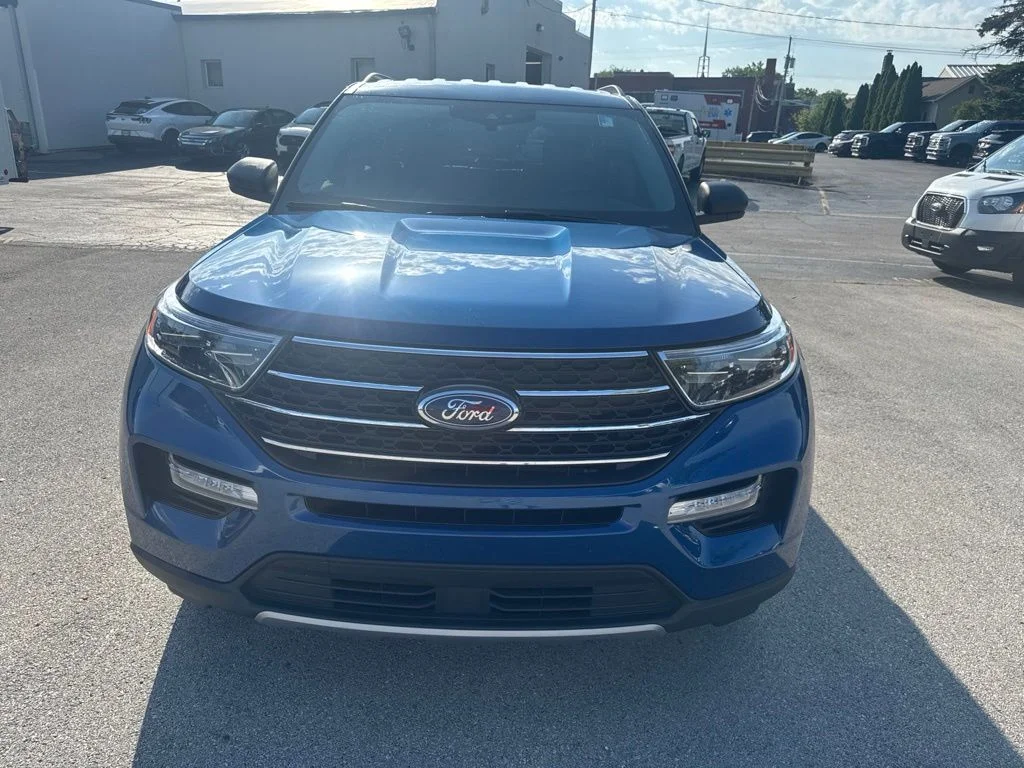 Used 2023 Blue Ford XLT image 8
