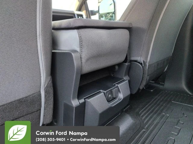 New 2026 Oxford White Ford XL image 25
