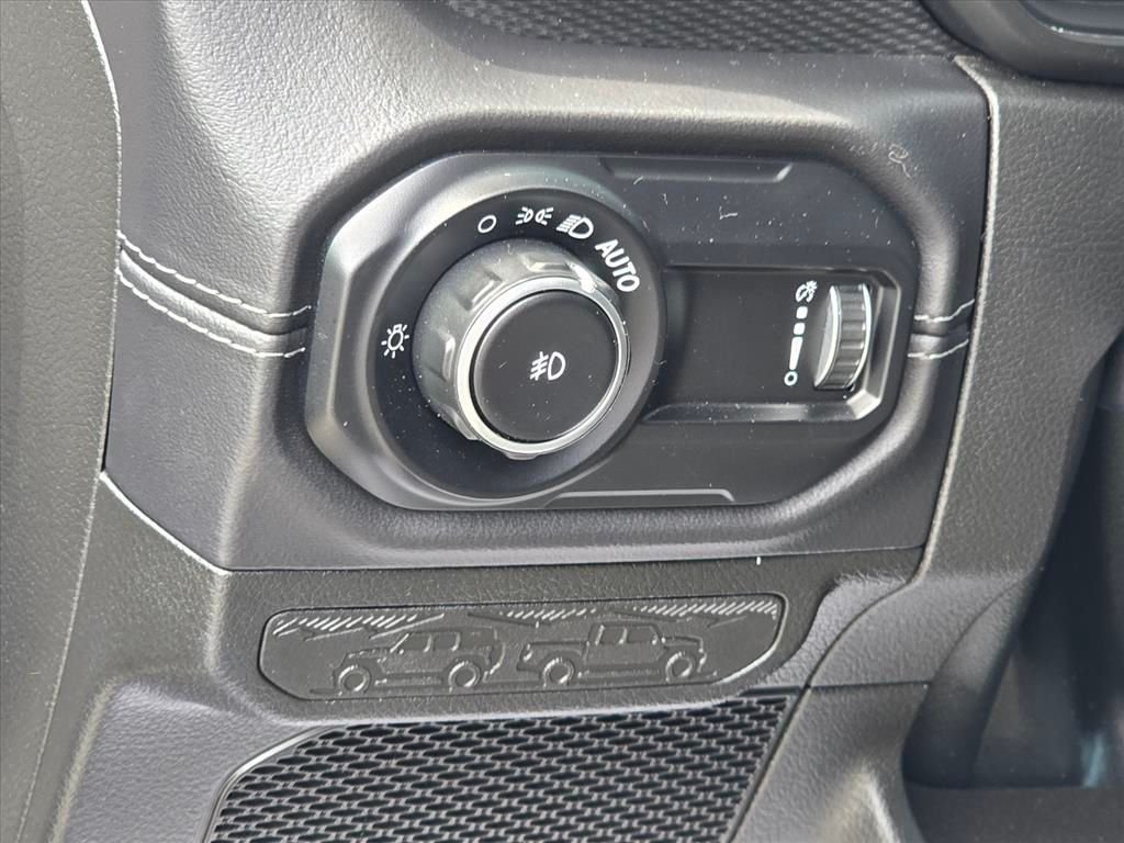Used 2025 Black Jeep Rubicon image 8