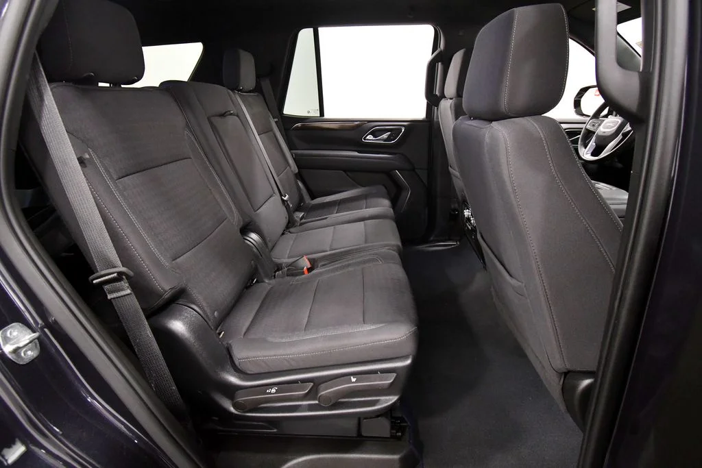 Used 2023  GMC SLE image 17