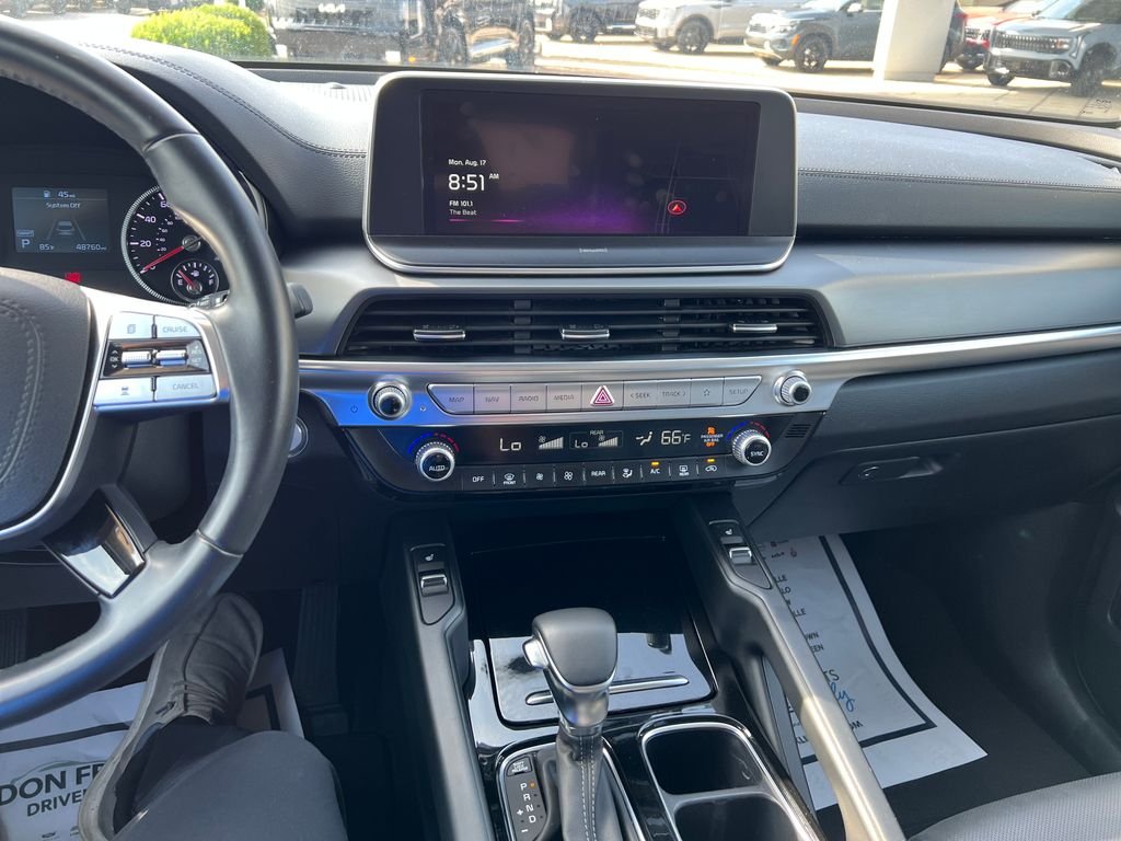 Used 2022 Black Kia S image 20