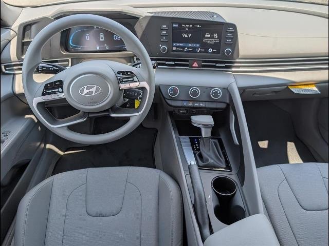 New 2026 Serenity White Hyundai SE image 9
