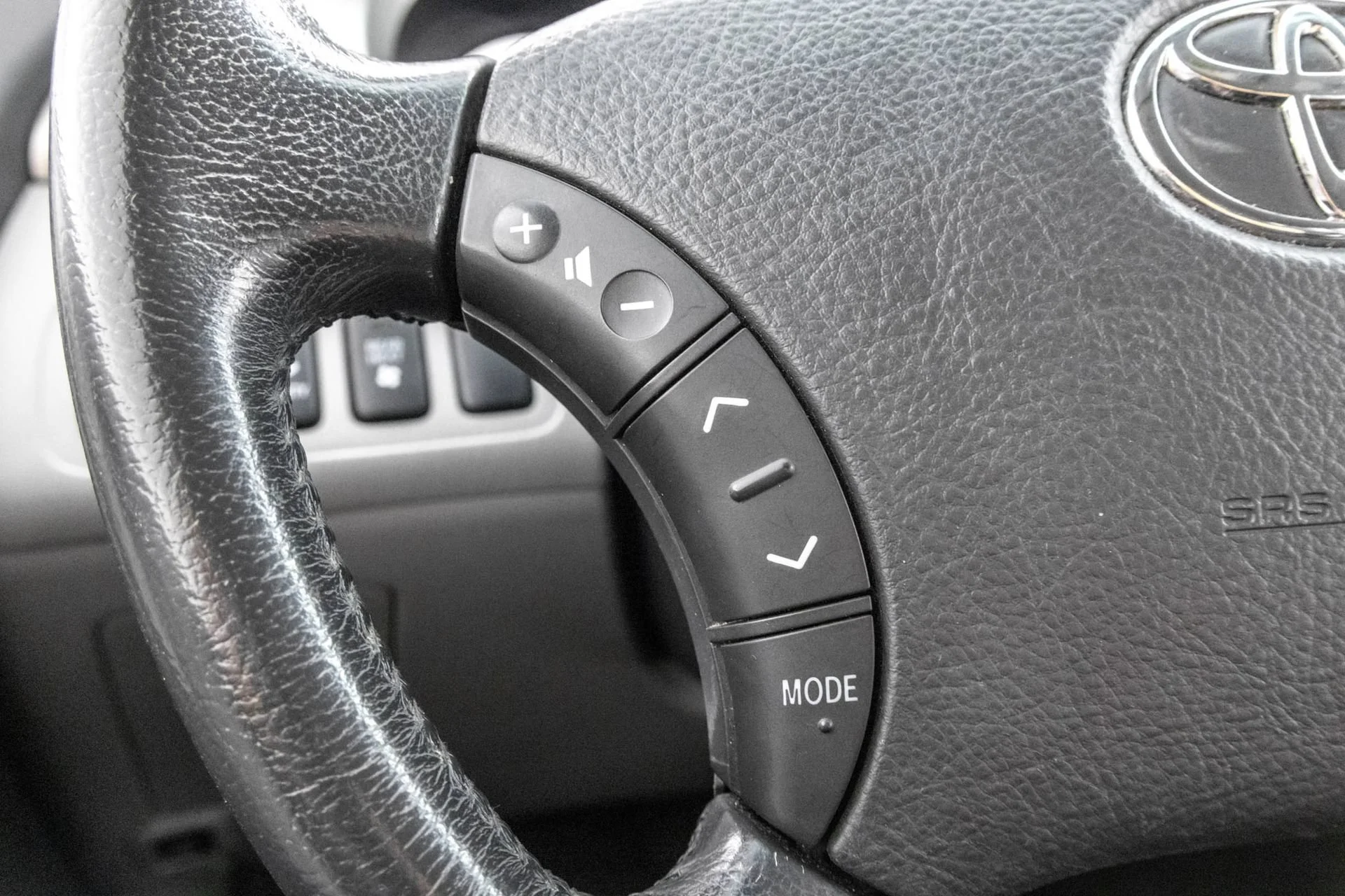 Used 2006  Toyota NA image 21