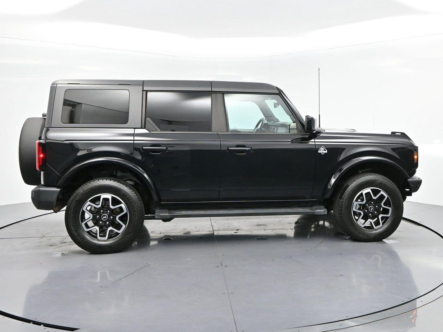 Used 2022 Shadow Black Ford Base image 8