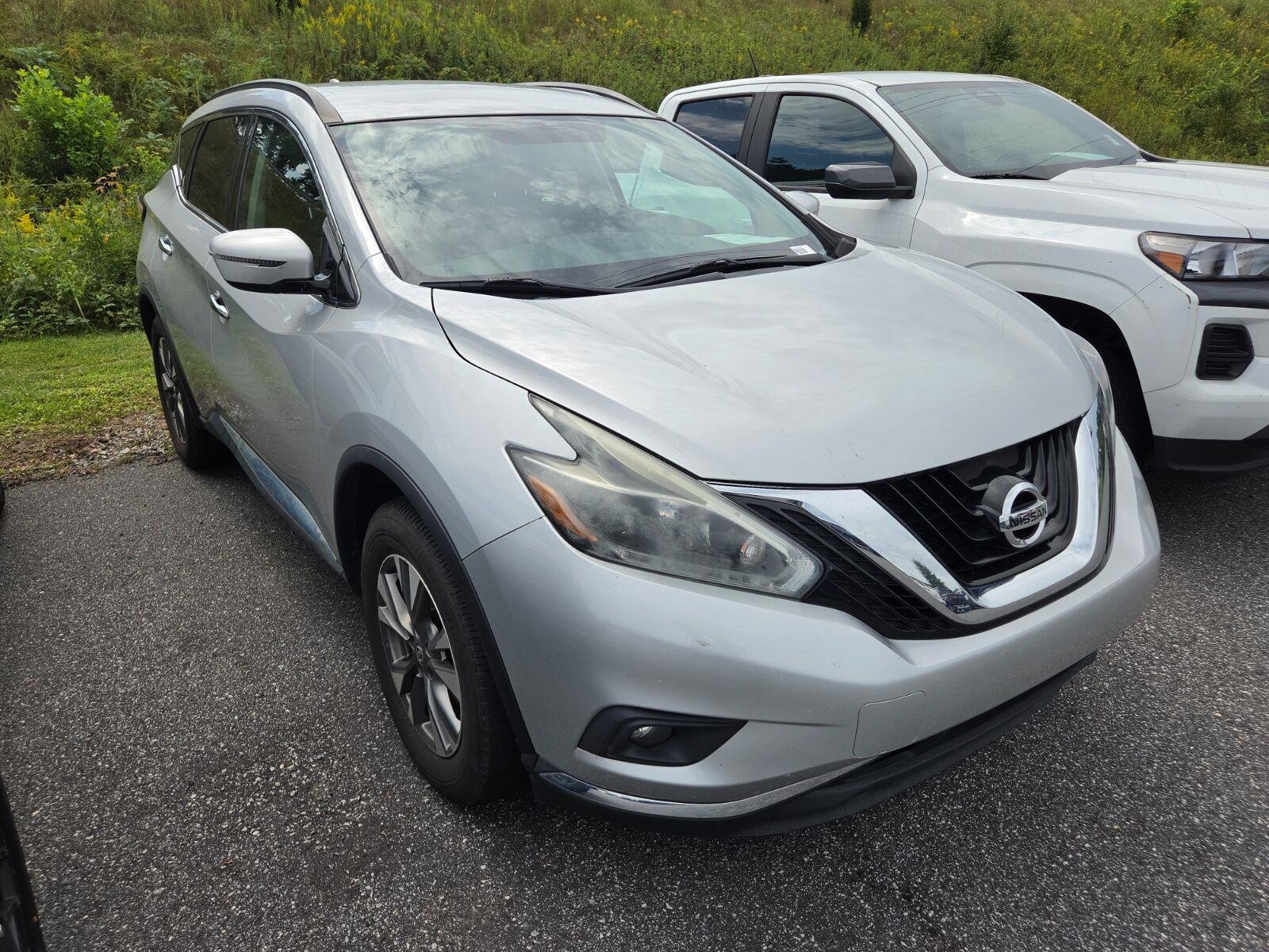Used 2018 Silver Nissan SV image 3