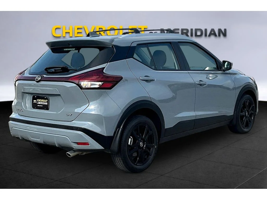 Used 2024 Gray Nissan SV image 10