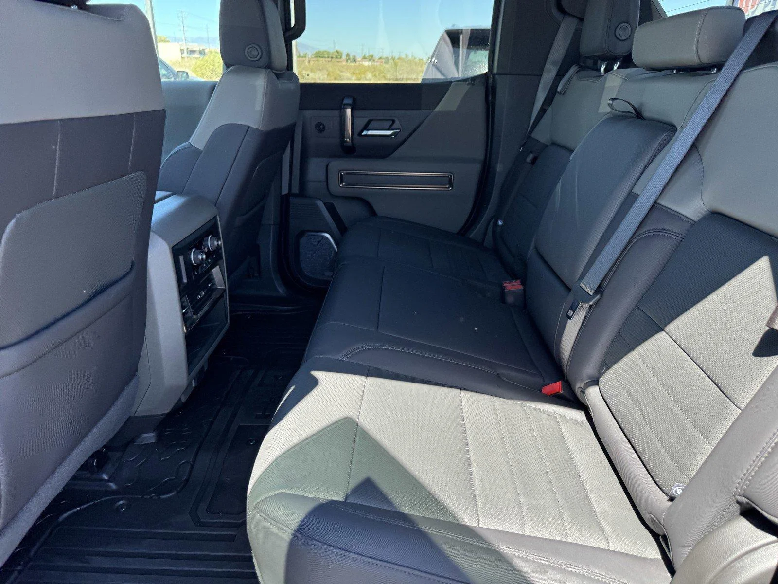 New 2025 Deep Aurora Metallic (Dark Bronze) GMC 3X image 12