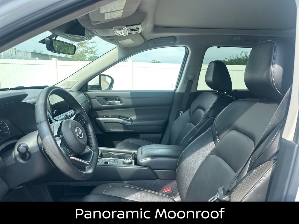 Certified Used 2025 White Nissan SL image 13
