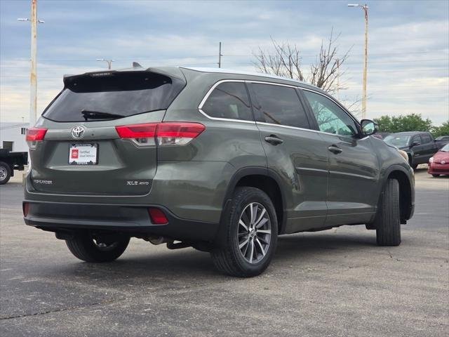 Certified Used 2017 ALUMINA JADE METAL Toyota  image 27
