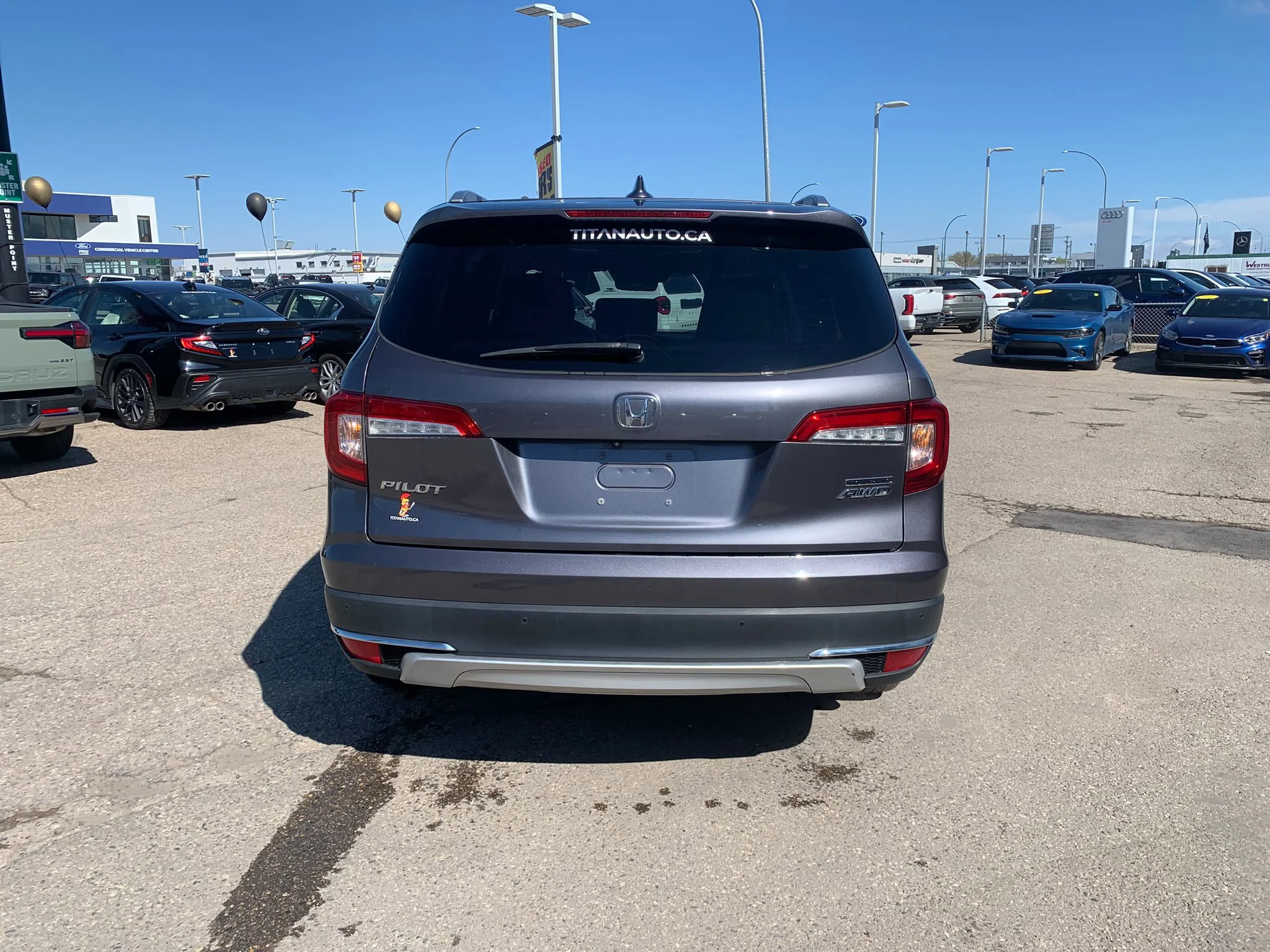 Certified Used 2021 Gray Honda Touring image 14