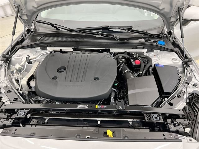2025 Volvo V60 Cross Country Plus - Photo 37