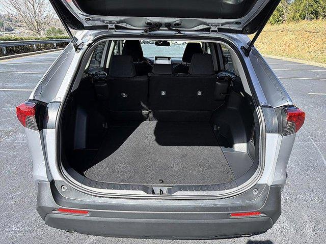 Certified Used 2025 SILVER SKY METALLIC Toyota  image 21