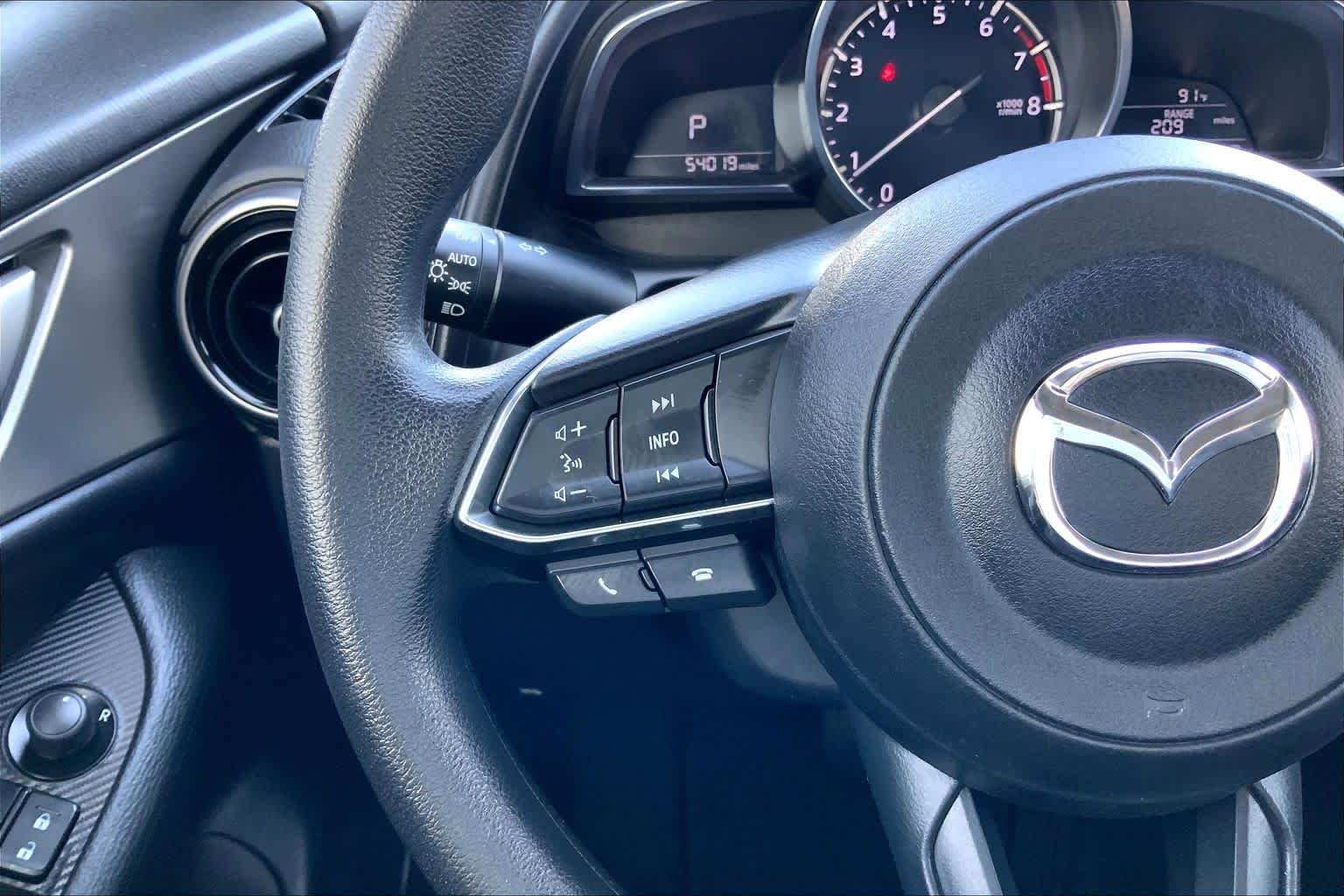 Used 2020 Snowflake White Pearl Mica Mazda Sport image 24