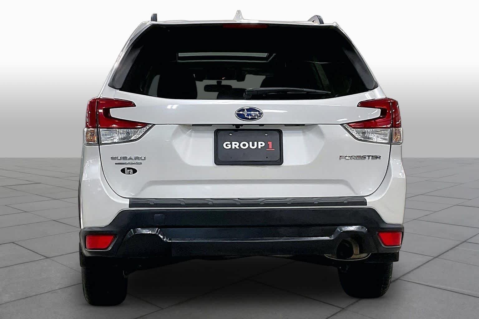 Used 2019 Crystal White Pearl Subaru Premium image 5